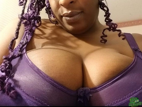 Rate My Fake Tits - RateMyMelons The best new rate my boobs site! BOOBS!